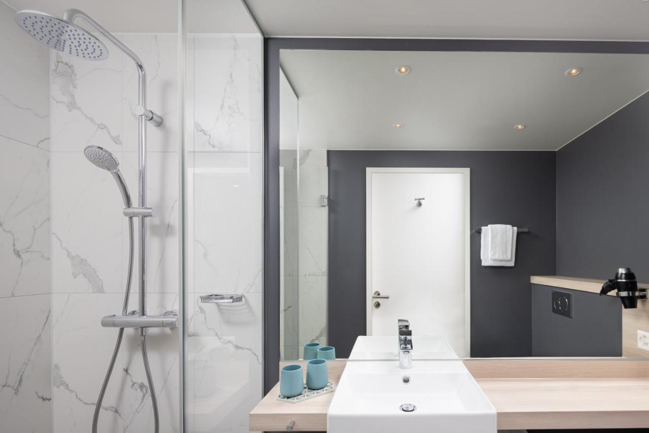 Radisson Hotel & Suites Zurich Opfikon-Glattbrugg Ngoại thất bức ảnh