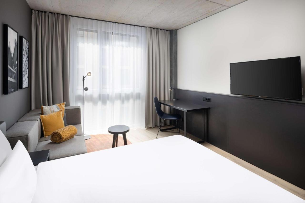 Radisson Hotel & Suites Zurich Opfikon-Glattbrugg Ngoại thất bức ảnh